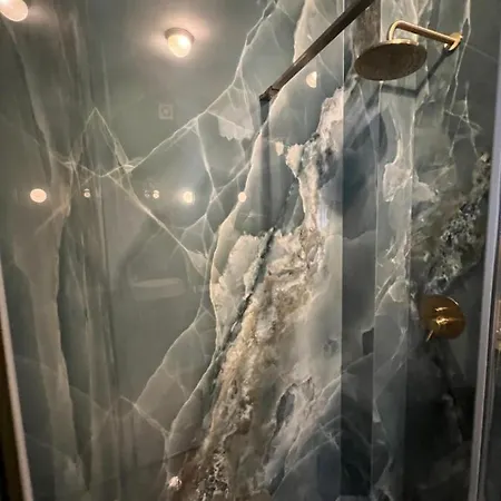 Luxuryflat 42
